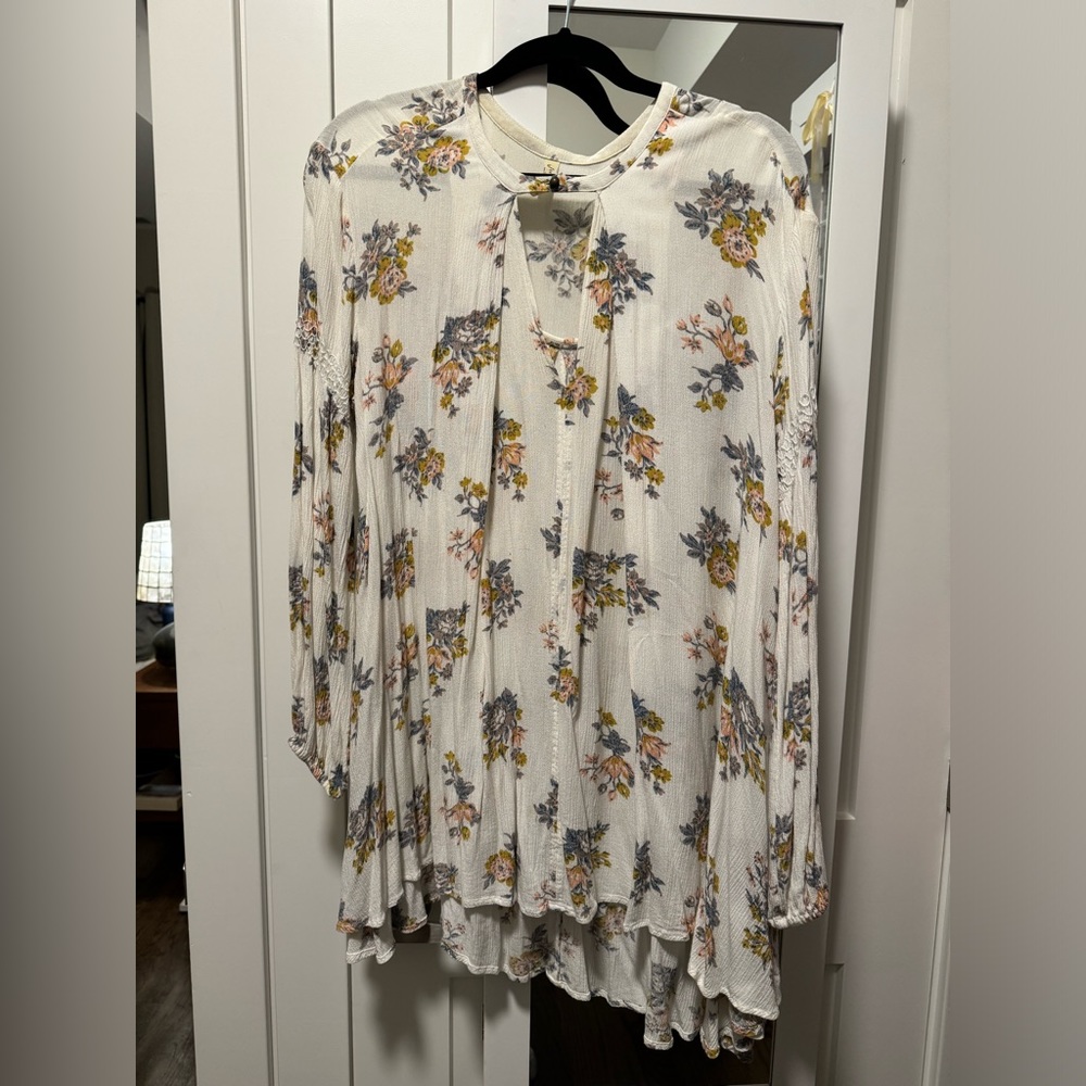 Free People White Floral Tunic Blouse - Small